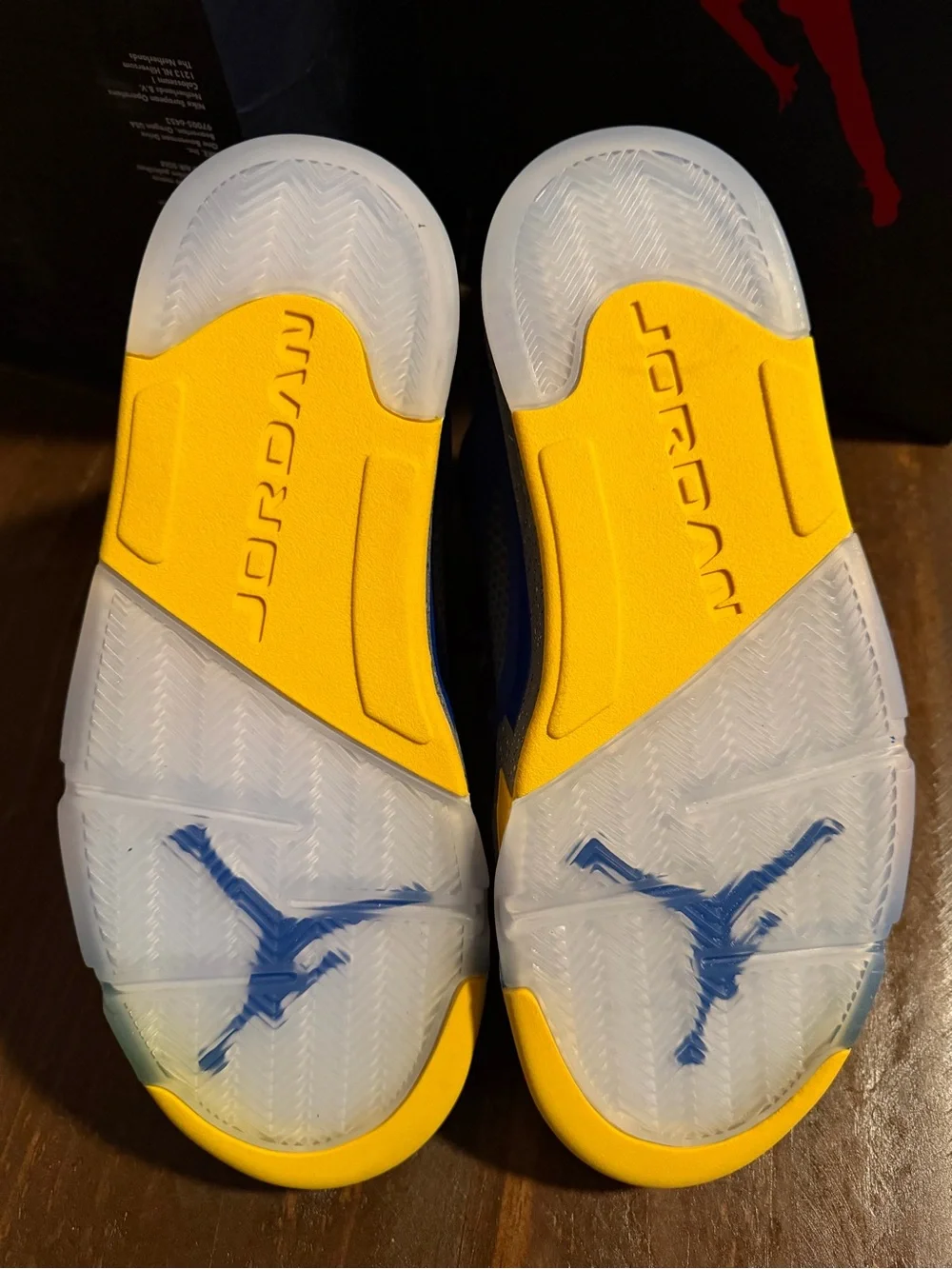 Jordan Blue & Yellow Retro 5 ‘Laney’ Basketball Sneakers - 9M